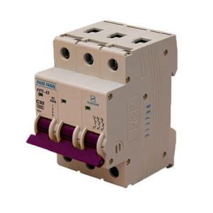کلید مینیاتوری سه پل 32 آمپر پارس فانال (6KA)