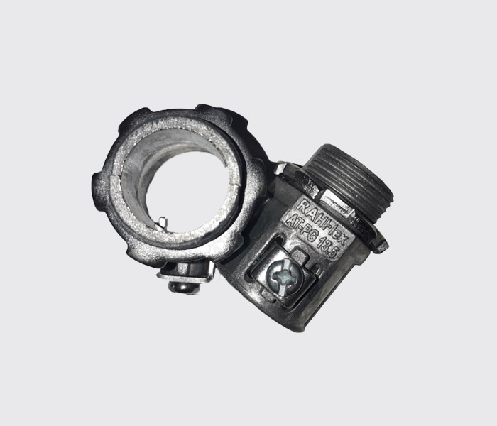 گلند فلزی لوله فلکسیبل تک پیچ سایز PG13.5 گلند فلزی لوله فلکسیبل تک پیچ سایز PG13.5