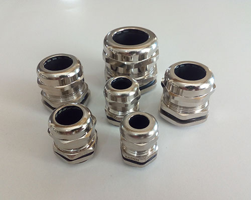 گلند کابل فلزی سایز PG16 گلند کابل فلزی سایز PG16